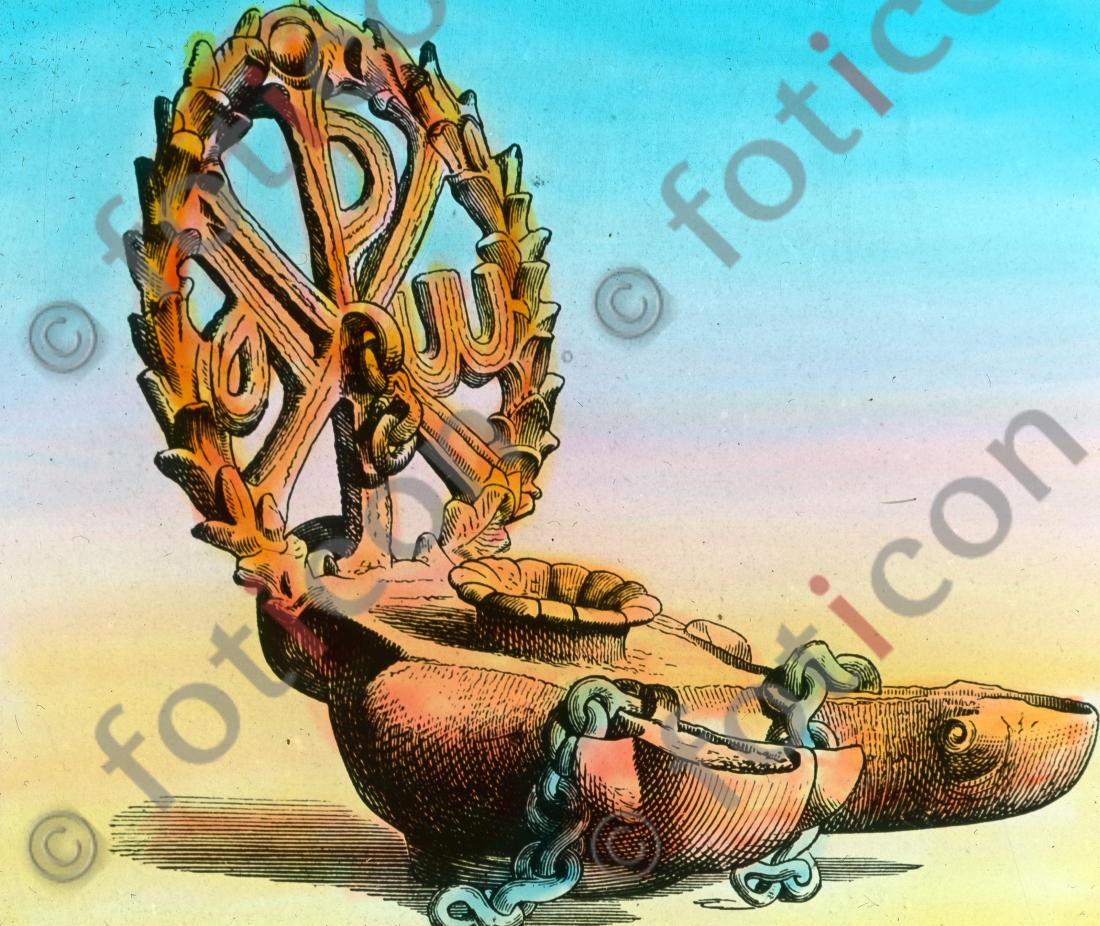 Grablampe mit Christusmonogramm | Gravelamp with Christmonogram - Foto foticon-simon-107-054.jpg | foticon.de - Bilddatenbank für Motive aus Geschichte und Kultur